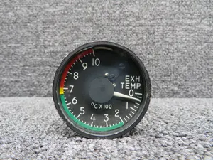 S207-1 Learjet Exhaust Temperature Indicator (Cracked Glass)